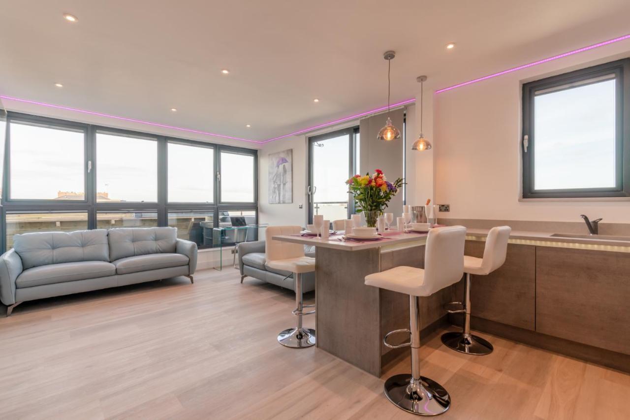 Central Penthouse With Hot Tub & Views 22 Cheltenham Zewnętrze zdjęcie