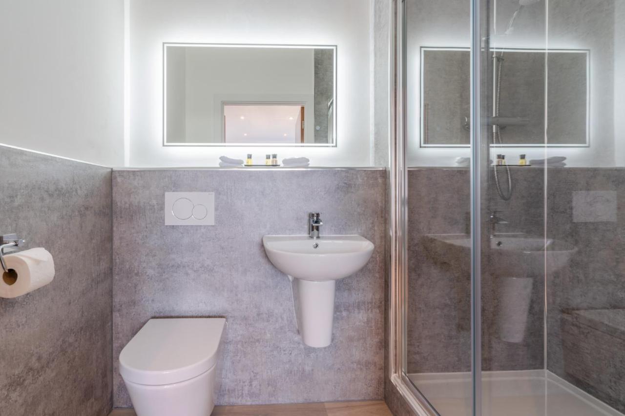Central Penthouse With Hot Tub & Views 22 Cheltenham Zewnętrze zdjęcie