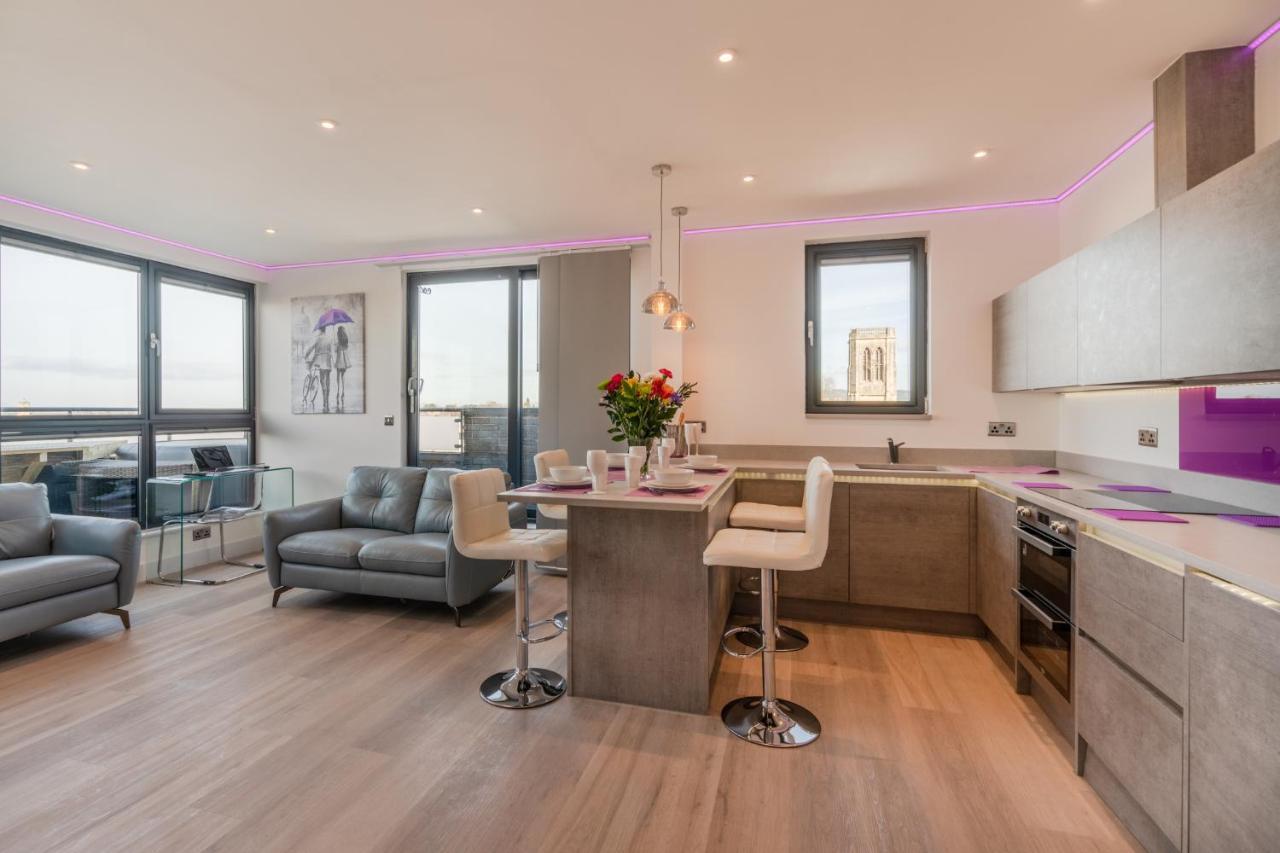 Central Penthouse With Hot Tub & Views 22 Cheltenham Zewnętrze zdjęcie